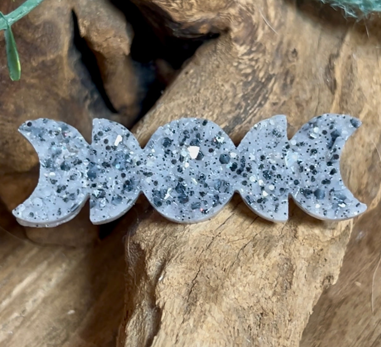 TRIPLE MOON HAIR CLIPS